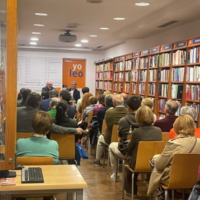 PRESENTACIÓN DE LA NOVELA CÍBOLO EN LA LIBRERÍA OLETVM